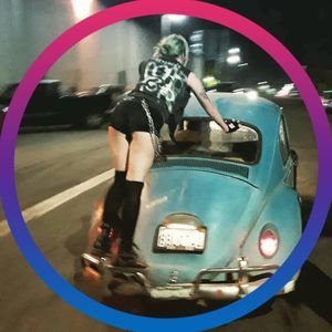 Meet your Posher, Tee